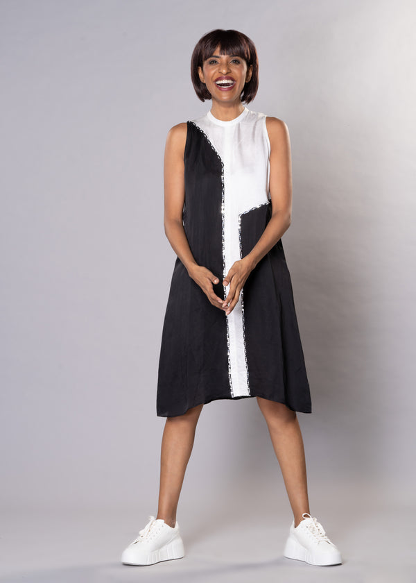 SHADOW WHITE BLACK BLOCK DRESS